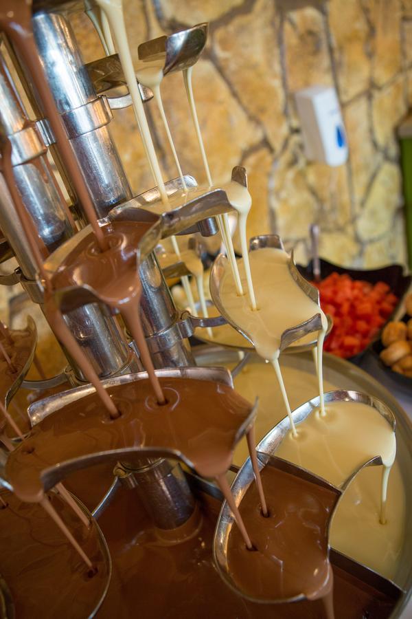 Biddulph  Splash Landings Hotel מראה חיצוני תמונה